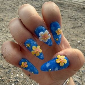 Handcrafted Blue Floral 3D Nail Art Set-
Custom make any style